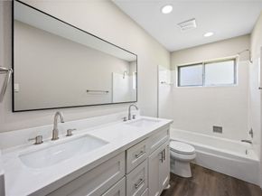 8826 Tanager Street, Houston TX 77036