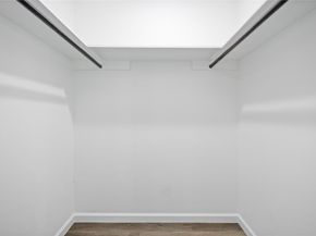 8826 Tanager Street, Houston TX 77036