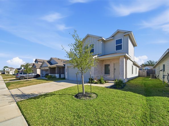 12330 Lariat Run Drive, Houston TX 77014