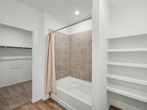 12330 Lariat Run Drive, Houston TX 77014