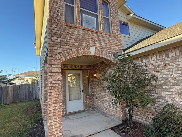 8615 TARTAN WALK Lane, Houston TX 77075