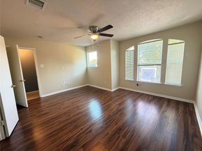 8615 TARTAN WALK Lane, Houston TX 77075