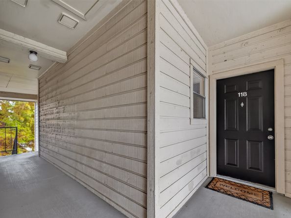 4041 Drake Street 118, Houston TX 77005