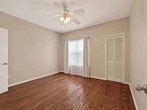 4041 Drake Street 118, Houston TX 77005