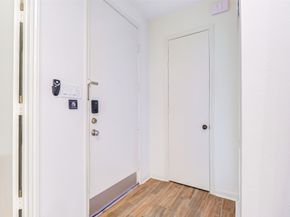 2829 Timmons Lane 167, Houston TX 77027