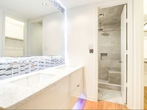 2829 Timmons Lane 167, Houston TX 77027