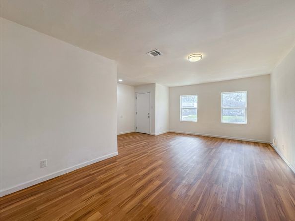 6011 Belmark Street, Houston TX 77033