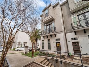 5849 E Post Oak Lane, Houston TX 77055