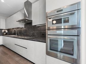 1711 Allen Parkway 2102, Houston TX 77019