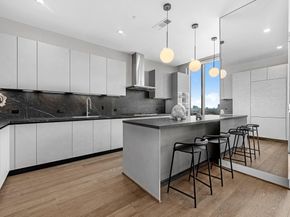 1711 Allen Parkway 2102, Houston TX 77019