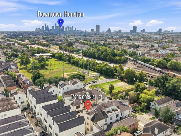 5706 Cornish Street E, Houston TX 77007