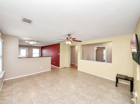 2627 Skyview Shadows Court, Houston TX 77047