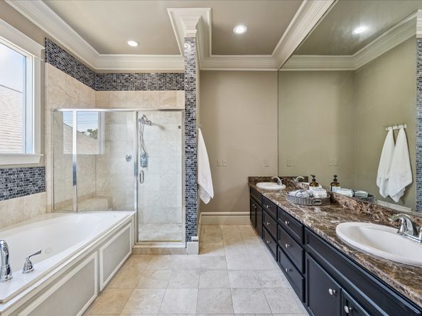 1325 Ashland Street, Houston TX 77008