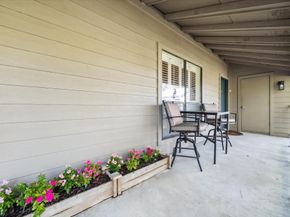 1100 Augusta Drive 24, Houston TX 77057