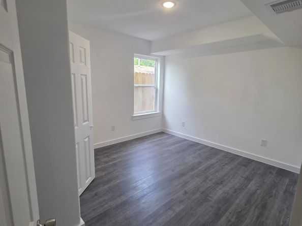 6742 MADRID Street, Houston TX 77021