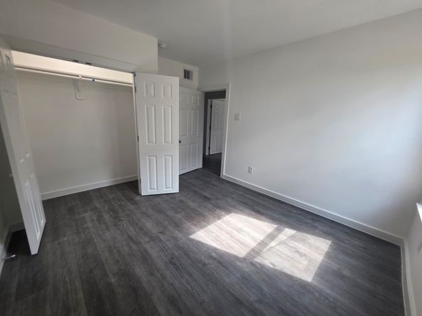 6742 MADRID Street, Houston TX 77021