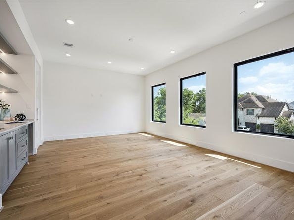 6534 Corbin Street, Houston TX 77055
