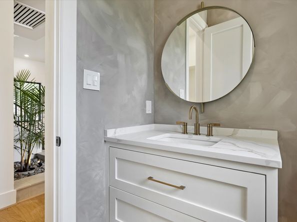 6534 Corbin Street, Houston TX 77055