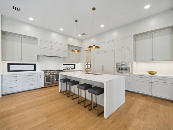 6534 Corbin Street, Houston TX 77055