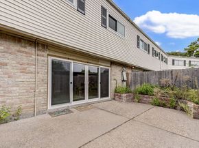13194 Trail Hollow Drive, Houston TX 77079