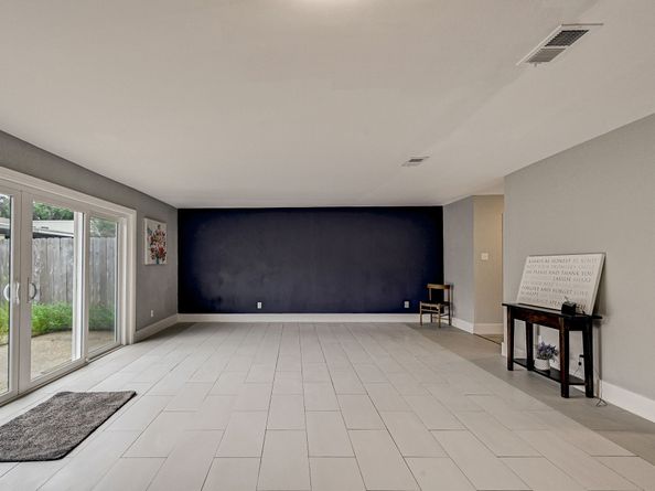 13194 Trail Hollow Drive, Houston TX 77079