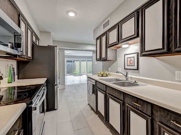 13194 Trail Hollow Drive, Houston TX 77079