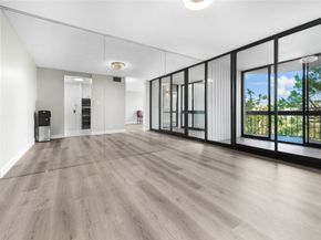 5001 Woodway Drive 705, Houston TX 77056