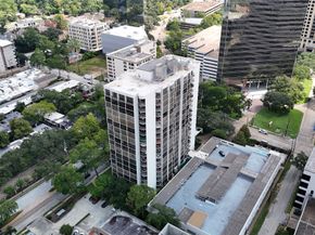 5001 Woodway Drive 705, Houston TX 77056