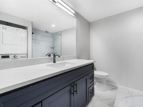 5001 Woodway Drive 705, Houston TX 77056