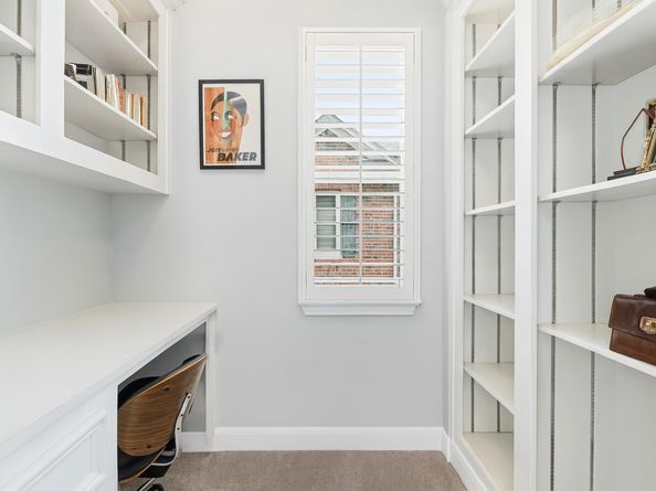 1010 Studer Street, Houston TX 77007