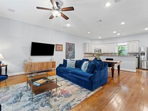 1010 Studer Street, Houston TX 77007