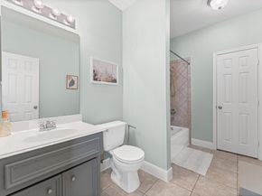 1010 Studer Street, Houston TX 77007
