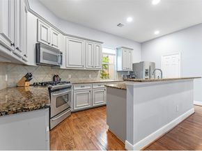 1010 Studer Street, Houston TX 77007