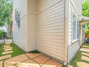 1010 Studer Street, Houston TX 77007