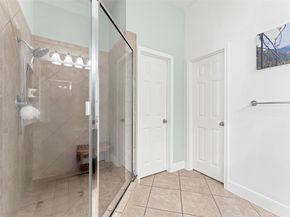 1010 Studer Street, Houston TX 77007
