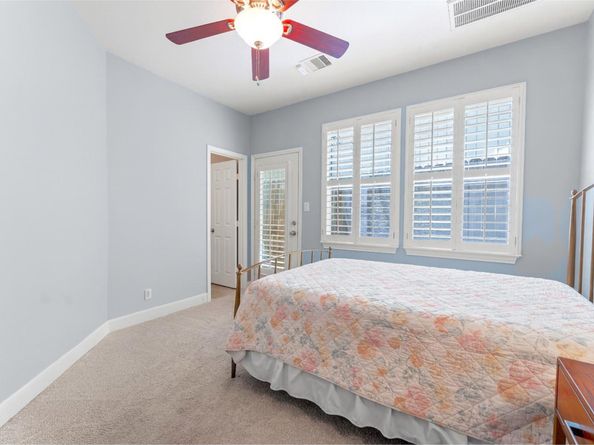 1010 Studer Street, Houston TX 77007