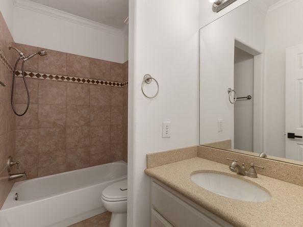 17522 Redleaf Hollow Lane, Houston TX 77095