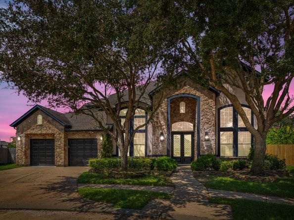 17522 Redleaf Hollow Lane, Houston TX 77095