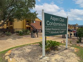 16111 Aspenglenn Drive 502, Houston TX 77084