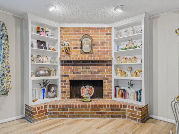 15718 Havenhurst Drive, Houston TX 77059