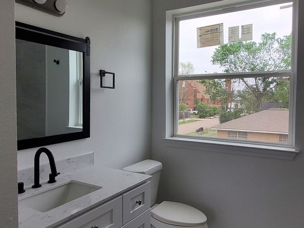 2615 Campbell Street, Houston TX 77026