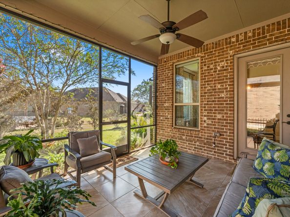 253 Palomino Court, The Woodlands TX 77382