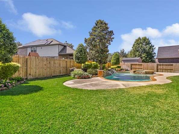 14706 Castle Cove Lane, Houston TX 77044