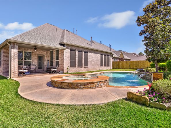 14706 Castle Cove Lane, Houston TX 77044