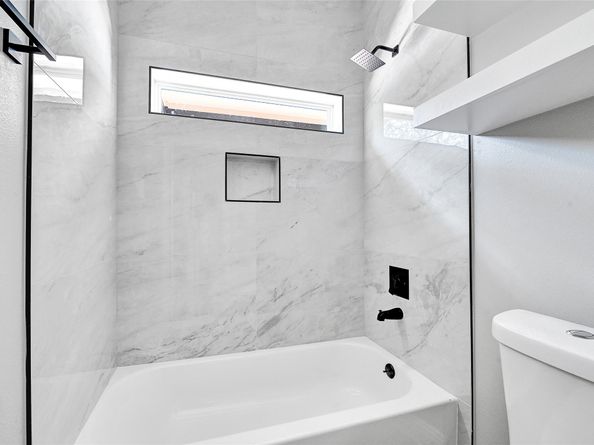 2431 Forum Ct, New Caney TX 77357