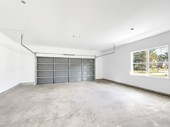 2431 Forum Ct, New Caney TX 77357