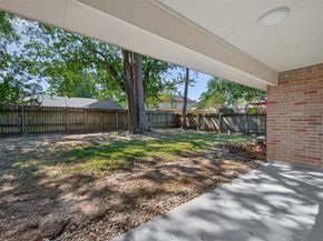 9611 Thistle Trail Drive, Houston TX 77070