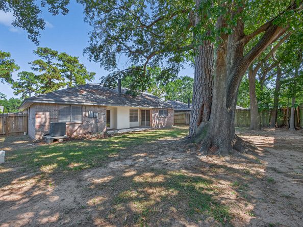 9611 Thistle Trail Drive, Houston TX 77070