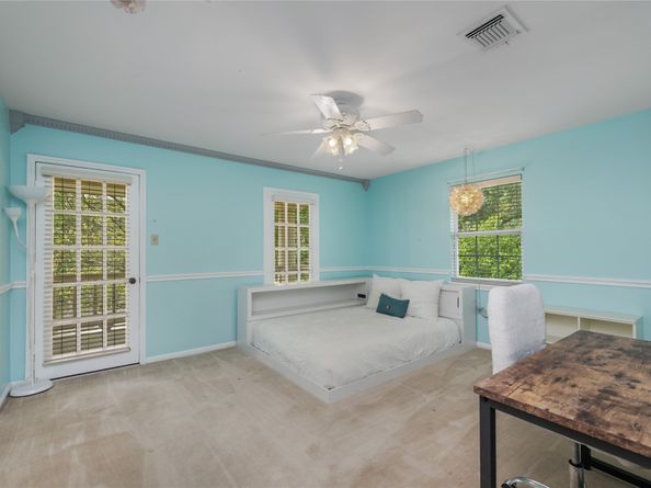 5606 Foresthaven Drive, Houston TX 77066