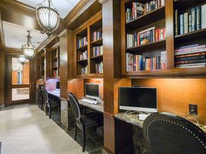 3525 Sage Road 515, Houston TX 77056